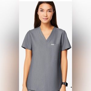 Catarina™ One-Pocket Scrub Top